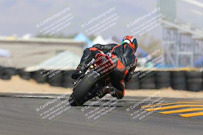 media/Oct-08-2022-SoCal Trackdays (Sat) [[1fc3beec89]]/Turn 16 (125pm)/